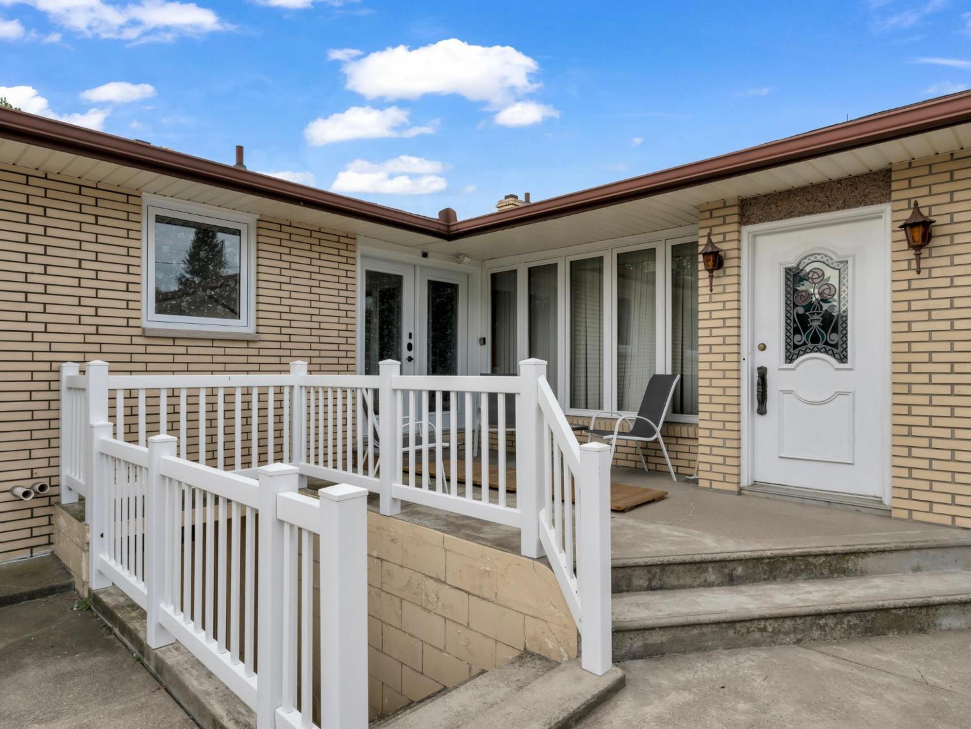 Park Bungalow #4 - Seacliff Beach Suites Leamington Exterior foto